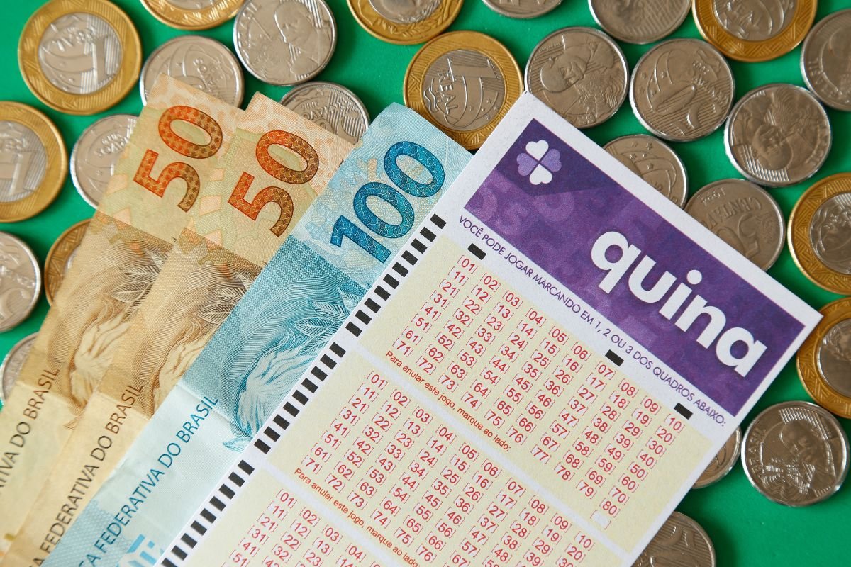 Quina acumula e prêmio desta terça-feira deverá chegar a R$ 11 milhões -  Nacional - Estado de Minas